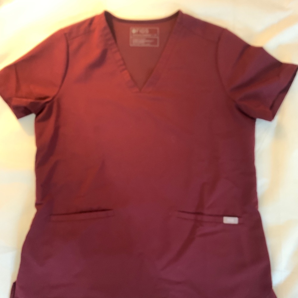 Figs burgundy FULL SET *NWOT* Excellent condition!